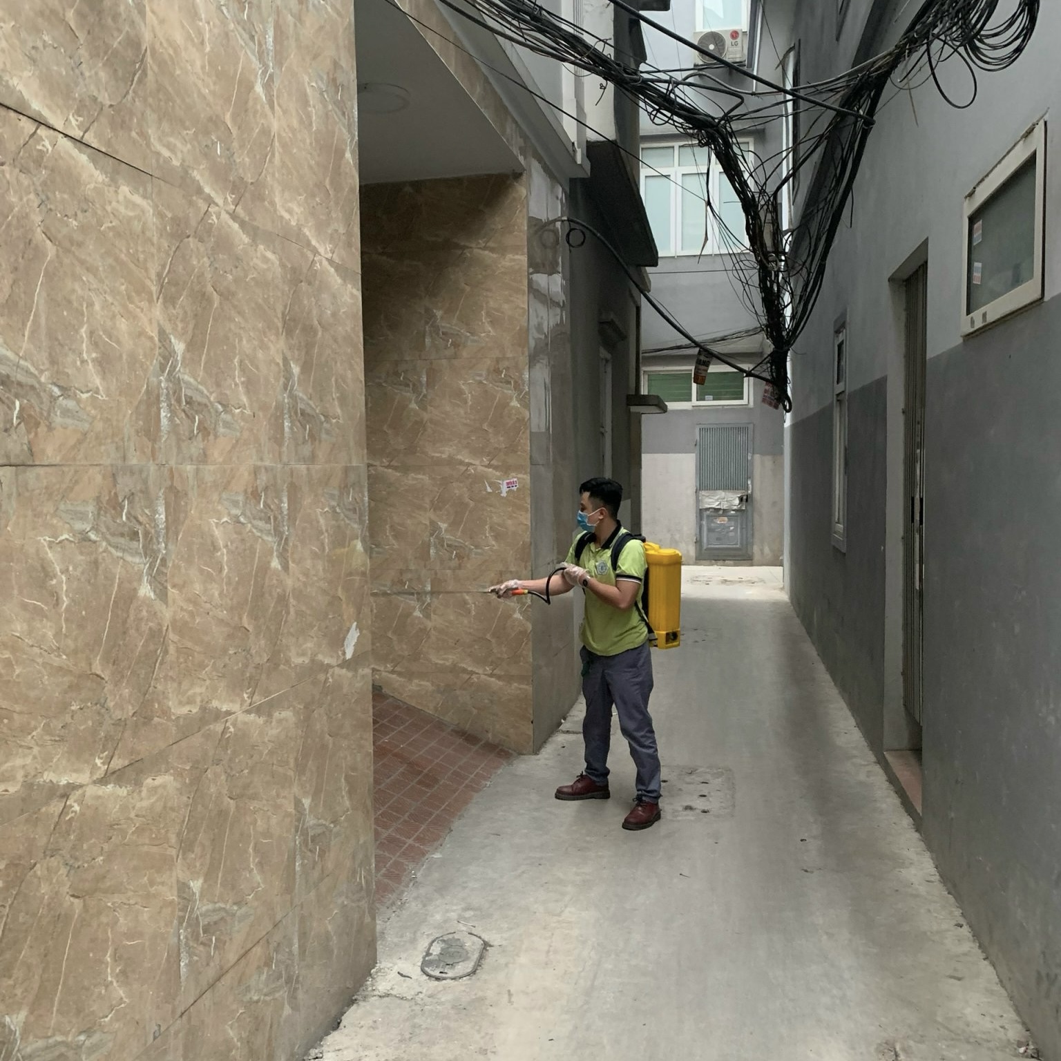 phun muỗi nhà riêng